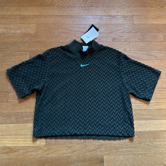 NWT! Nike Jacquard all over print boxy t- green - Picture 7 of 10